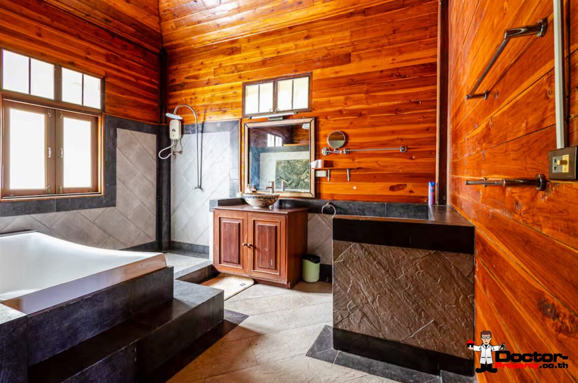 Spacious 4 Bedroom Thai Style Pool Villa in Choeng Mon, Koh Samui – For Sale