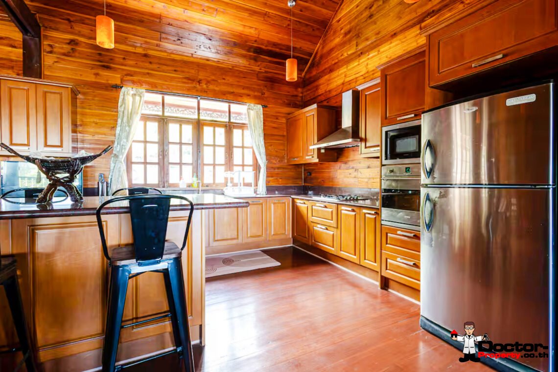 Spacious 4 Bedroom Thai Style Pool Villa in Choeng Mon, Koh Samui – For Sale