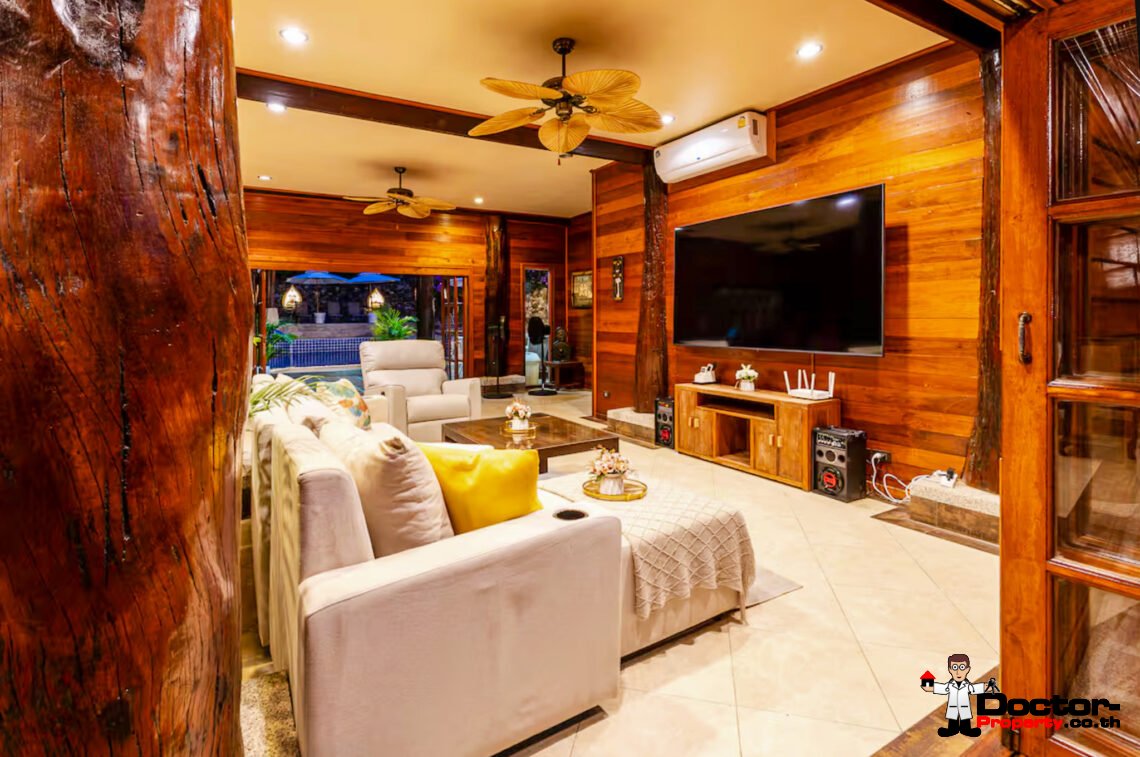 Spacious 4 Bedroom Thai Style Pool Villa in Choeng Mon, Koh Samui – For Sale