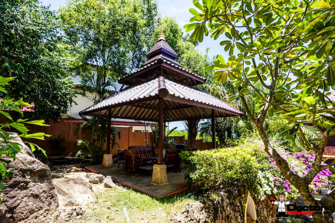 Spacious 4 Bedroom Thai Style Pool Villa in Choeng Mon, Koh Samui – For Sale