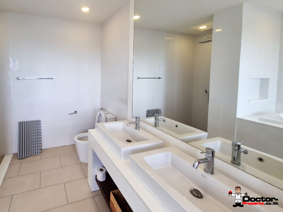 5 Bedroom Sea View Villa in Choeng Mon, Koh Samui – For Sale