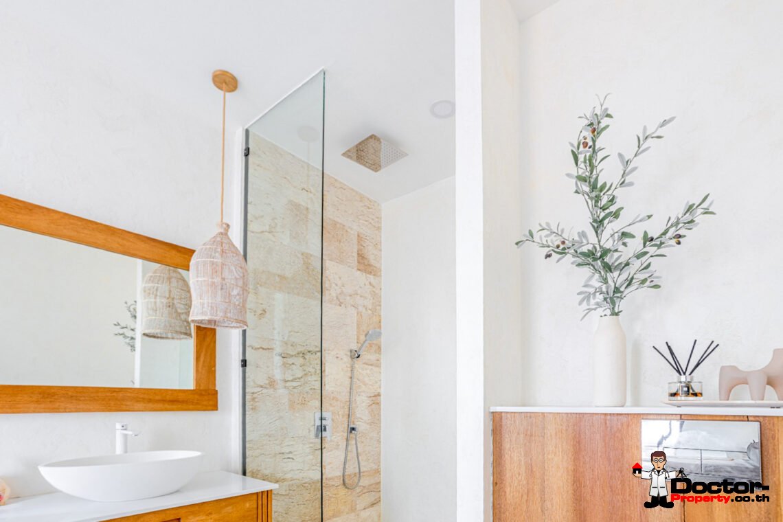 Luxury 3 Bedroom Pool Villa with Sea View in Chaweng, Koh Samui – For Sale