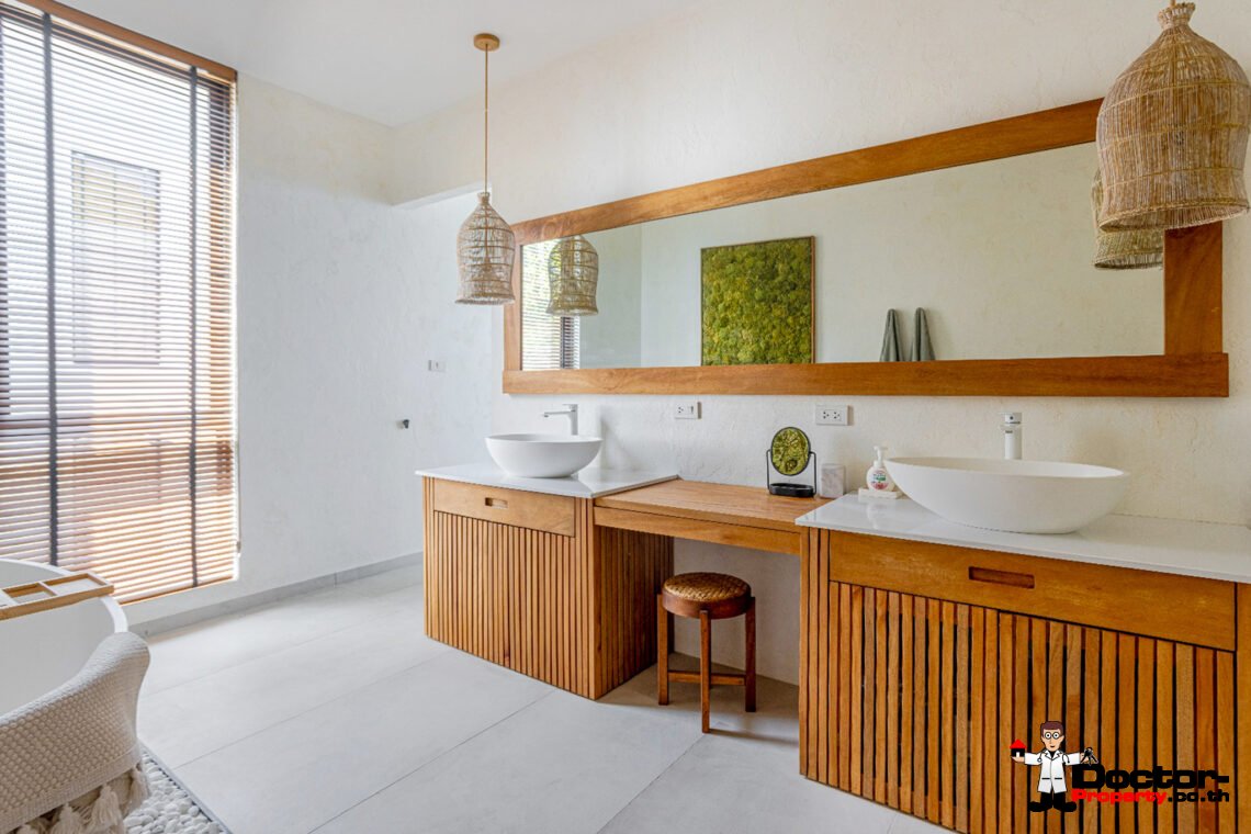 Luxury 3 Bedroom Pool Villa with Sea View in Chaweng, Koh Samui – For Sale