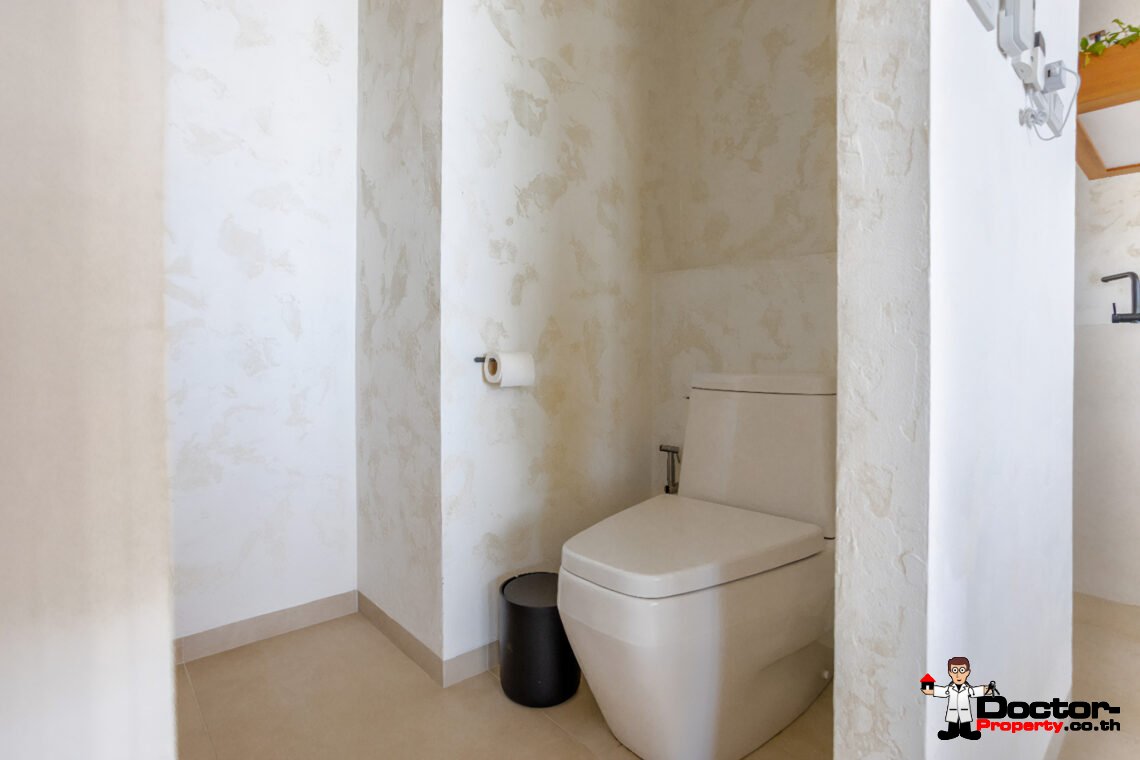 Luxury 3 Bedroom Pool Villa with Sea View in Chaweng, Koh Samui – For Sale