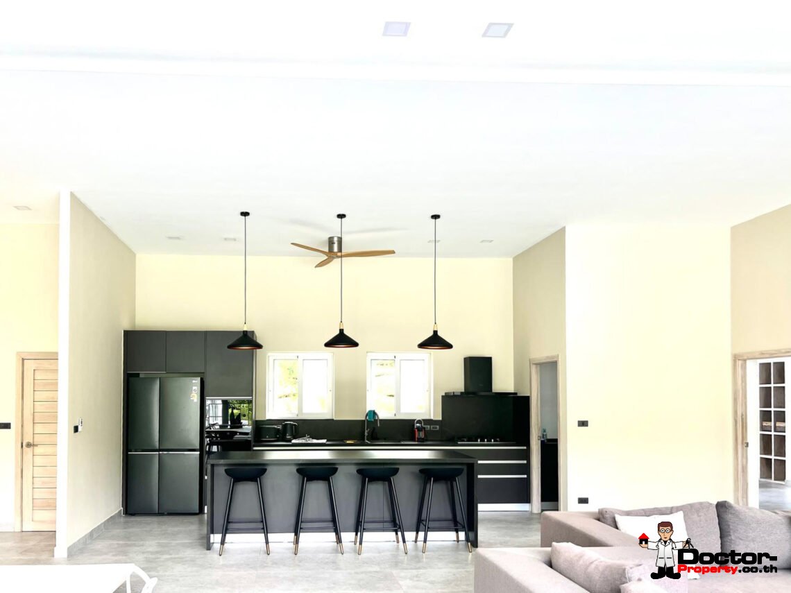 New 4 Bedroom Pool Villa with Mountain View in Lamai, Koh Samui – For Sale