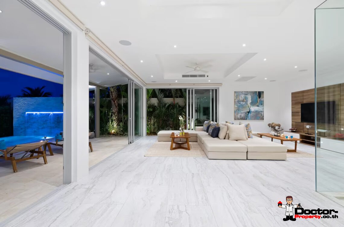 Luxury Beachside 4 Bedroom Pool Villa in Plai Laem, Koh Samui – For Sale