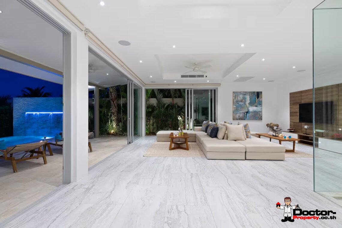 Luxury Beachside 4 Bedroom Pool Villa in Plai Laem, Koh Samui – For Sale