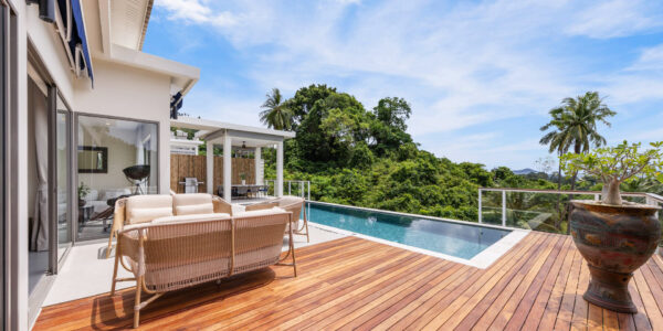 Modern 4 Bedroom Pool Villa with Partial Sea View in Chaweng Noi, Koh Samui – For Sale