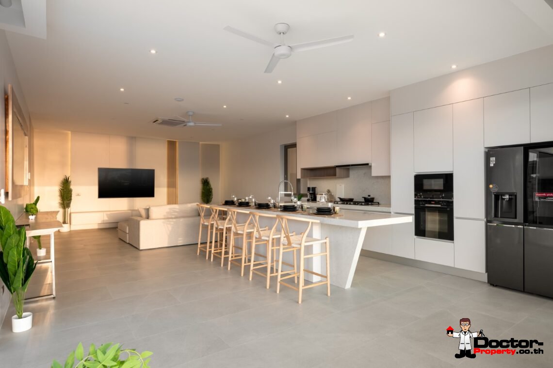 4 Bedroom Pool Villa with Sea View and Sunset View in Bang Rak, Koh Samui – For Sale