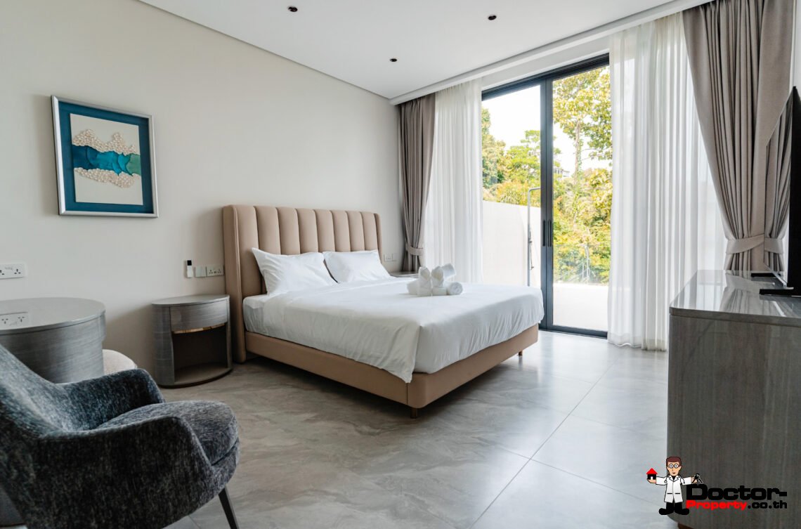 4 Bedroom Pool Villa with Partial Sea View in Bang Por, Koh Samui – For Sale