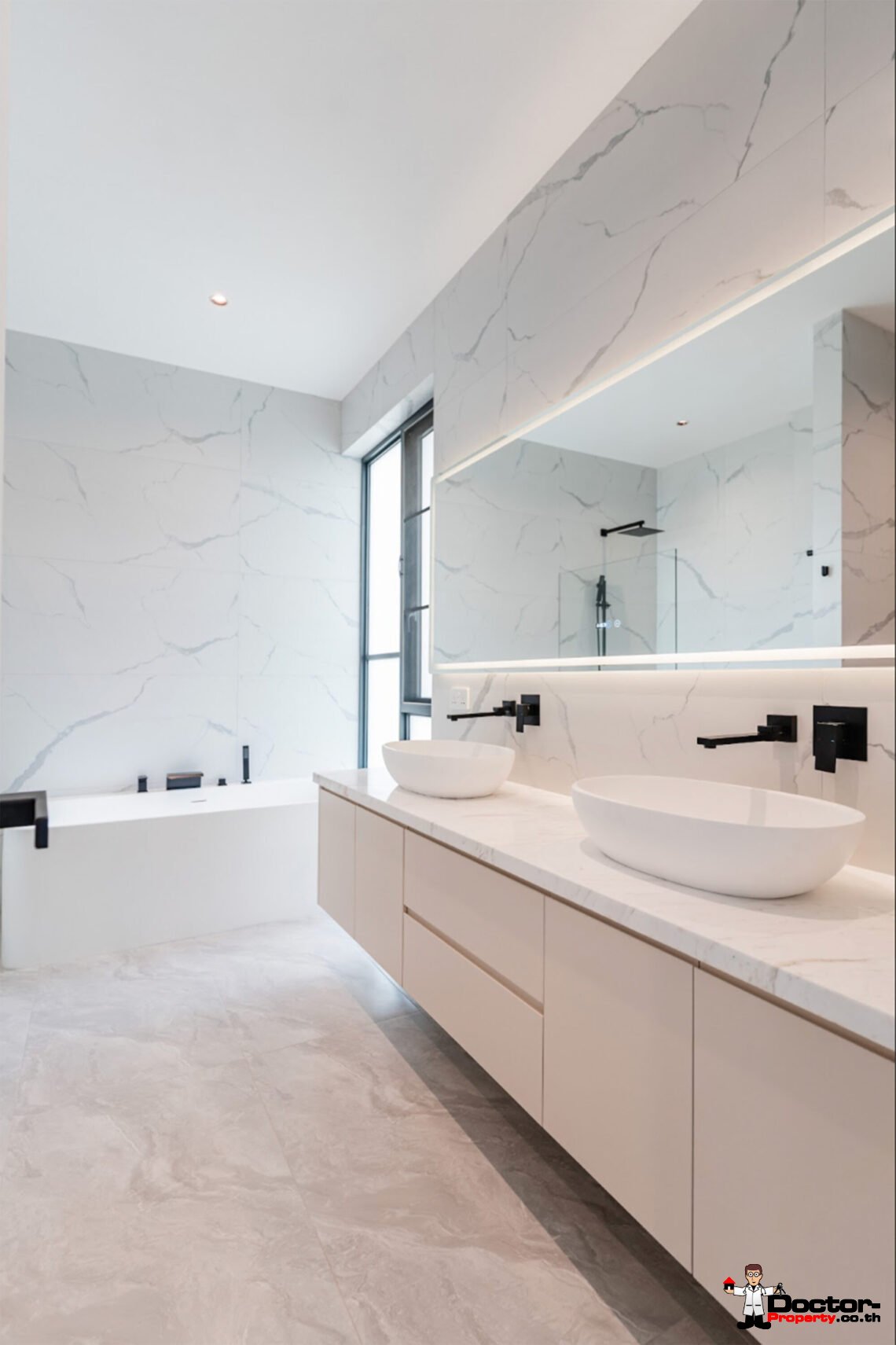 4 Bedroom Pool Villa with Partial Sea View in Bang Por, Koh Samui – For Sale