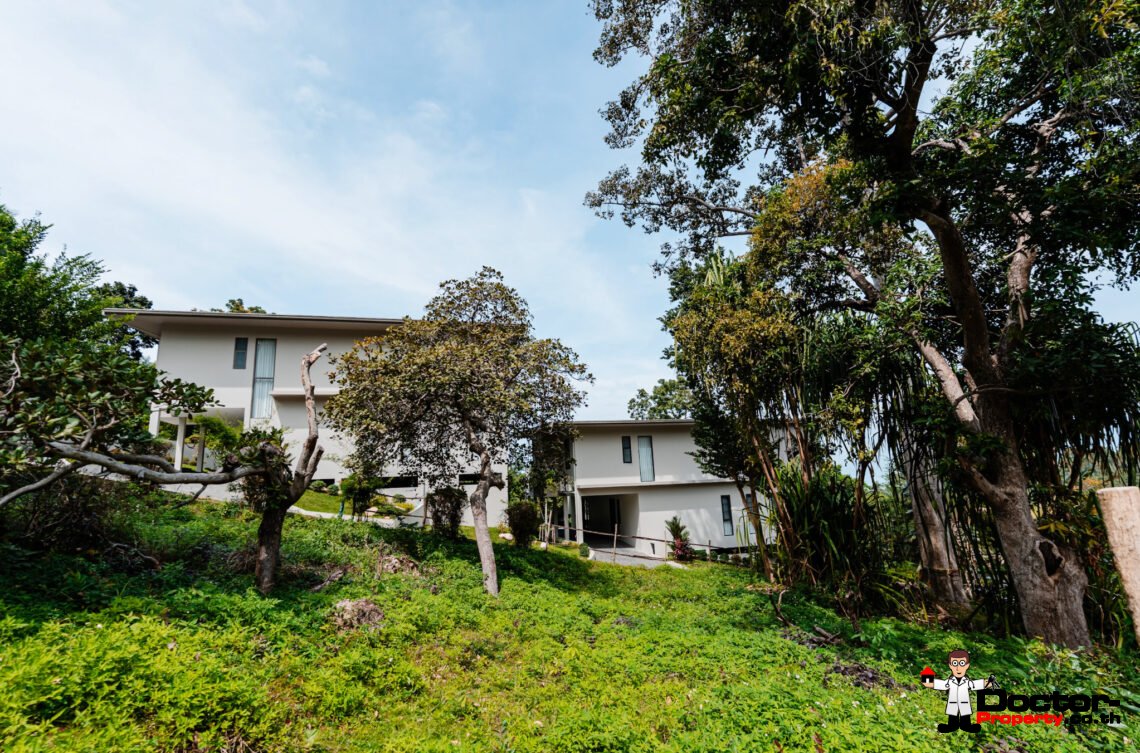 4 Bedroom Pool Villa with Partial Sea View in Bang Por, Koh Samui – For Sale