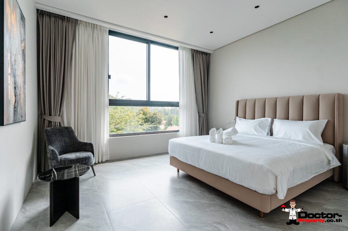4 Bedroom Pool Villa with Partial Sea View in Bang Por, Koh Samui – For Sale