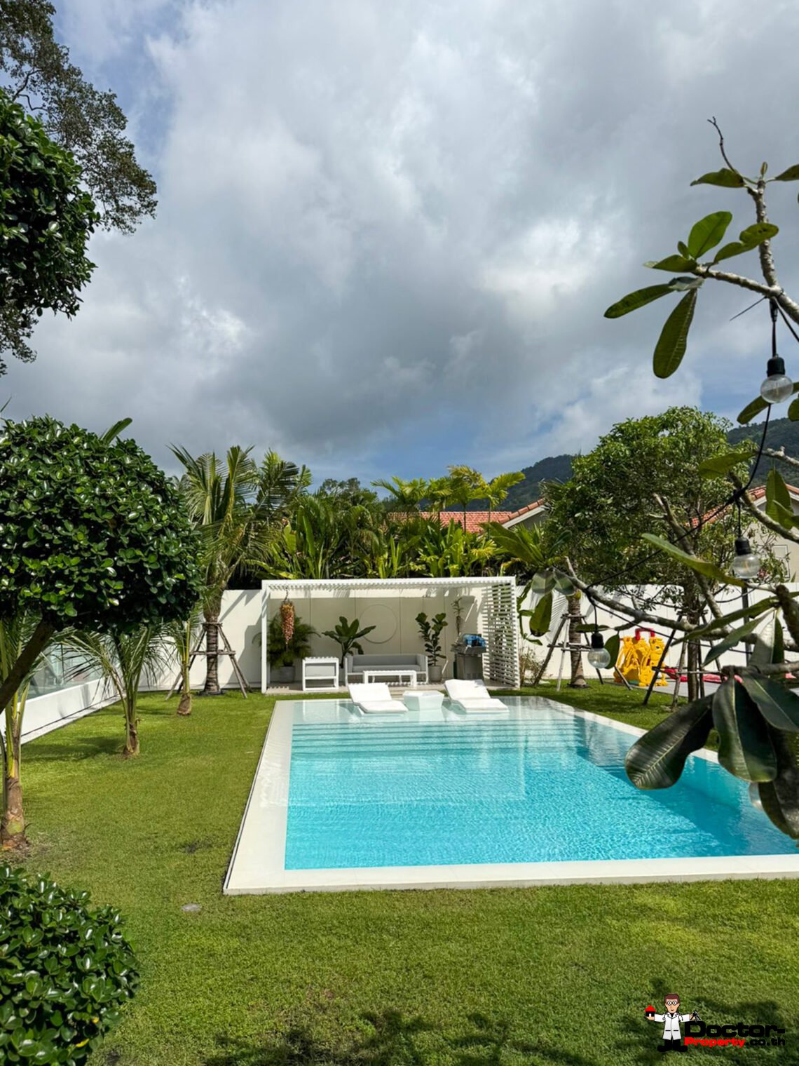 2 Bedroom Private Pool Villa with Spacious Garden in Lamai, Koh Samui – For Sale