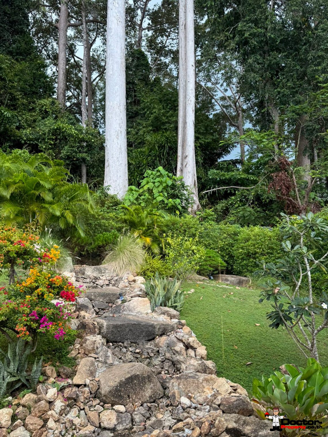 2 Bedroom Private Pool Villa with Spacious Garden in Lamai, Koh Samui – For Sale