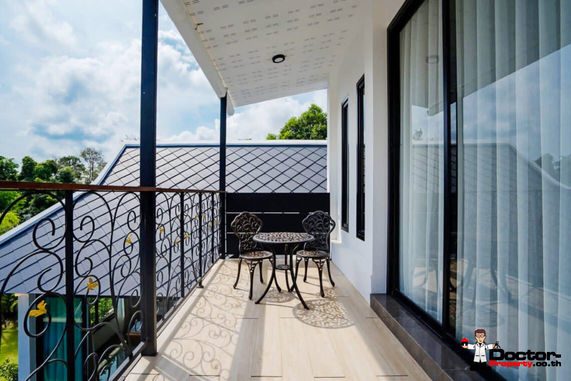 Traditional 4 Bedroom Pool Villa in Bo Phut, Koh Samui – For Sale