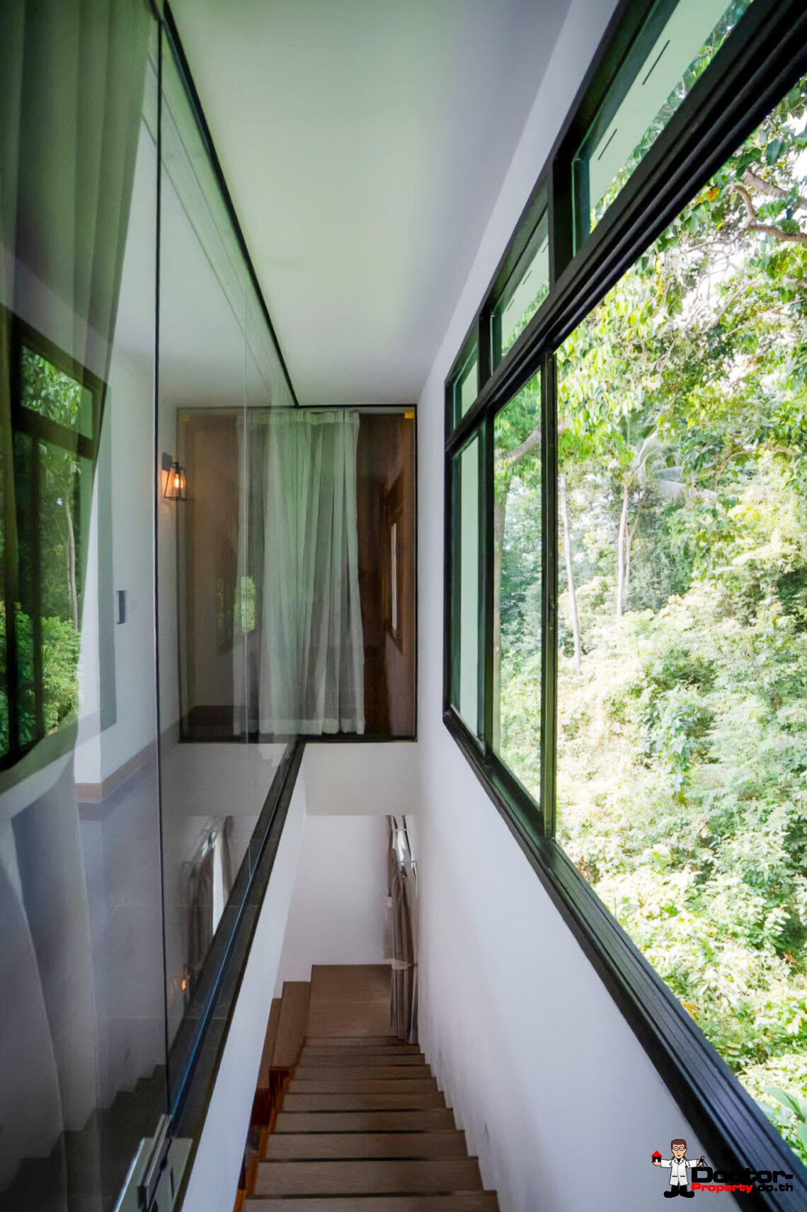 Traditional 4 Bedroom Pool Villa in Bo Phut, Koh Samui – For Sale