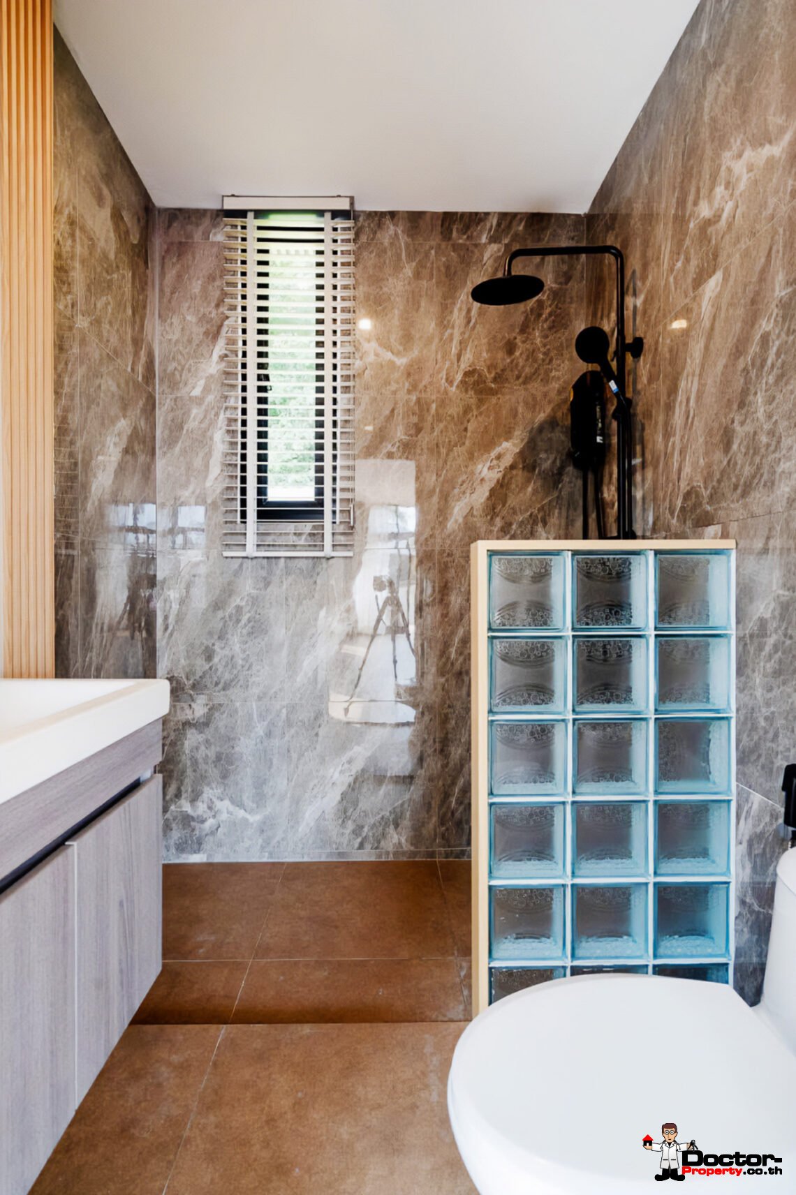 Traditional 4 Bedroom Pool Villa in Bo Phut, Koh Samui – For Sale