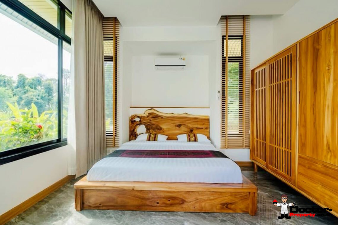 Traditional 4 Bedroom Pool Villa in Bo Phut, Koh Samui – For Sale