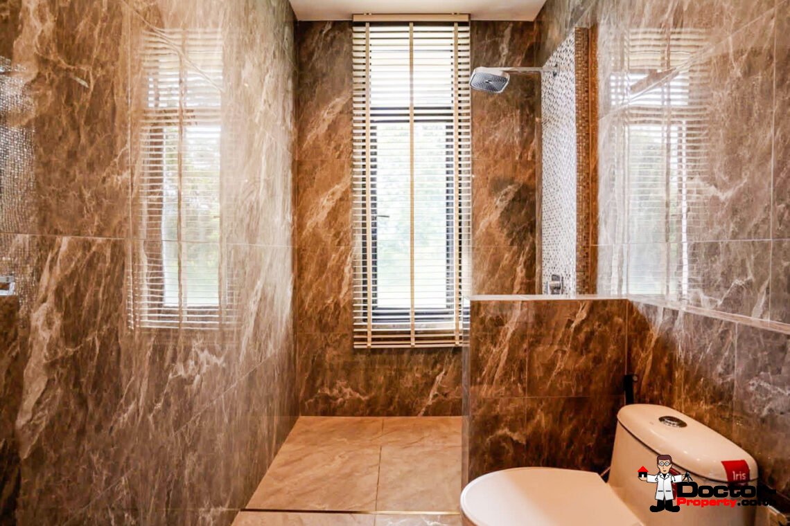 Traditional 4 Bedroom Pool Villa in Bo Phut, Koh Samui – For Sale