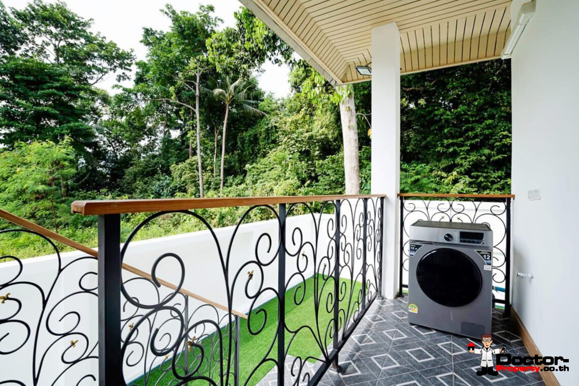 Traditional 4 Bedroom Pool Villa in Bo Phut, Koh Samui – For Sale