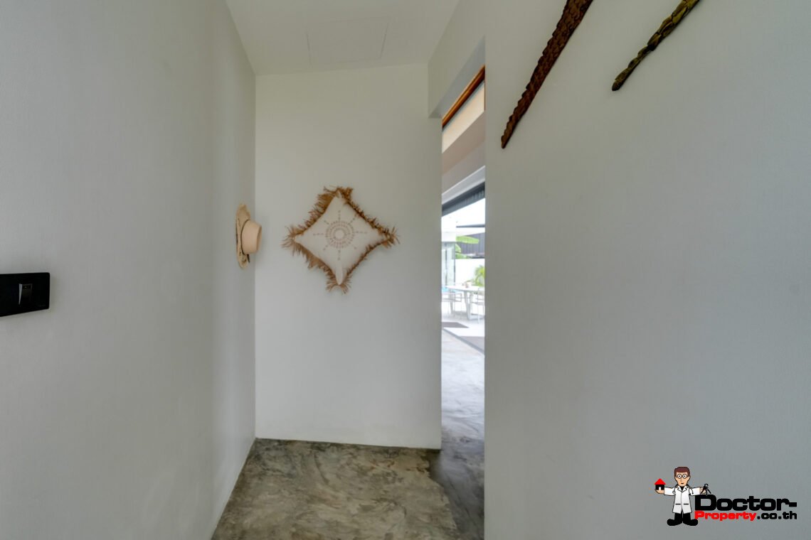 New 3 Bedroom Pool Villa in Bang Rak, Koh Samui – For Sale