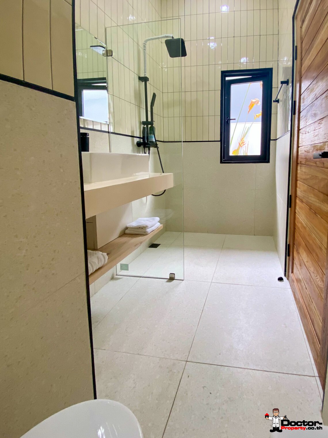 Modern Tropical 4 Bedroom Pool Villa in Lamai, Koh Samui – For Sale