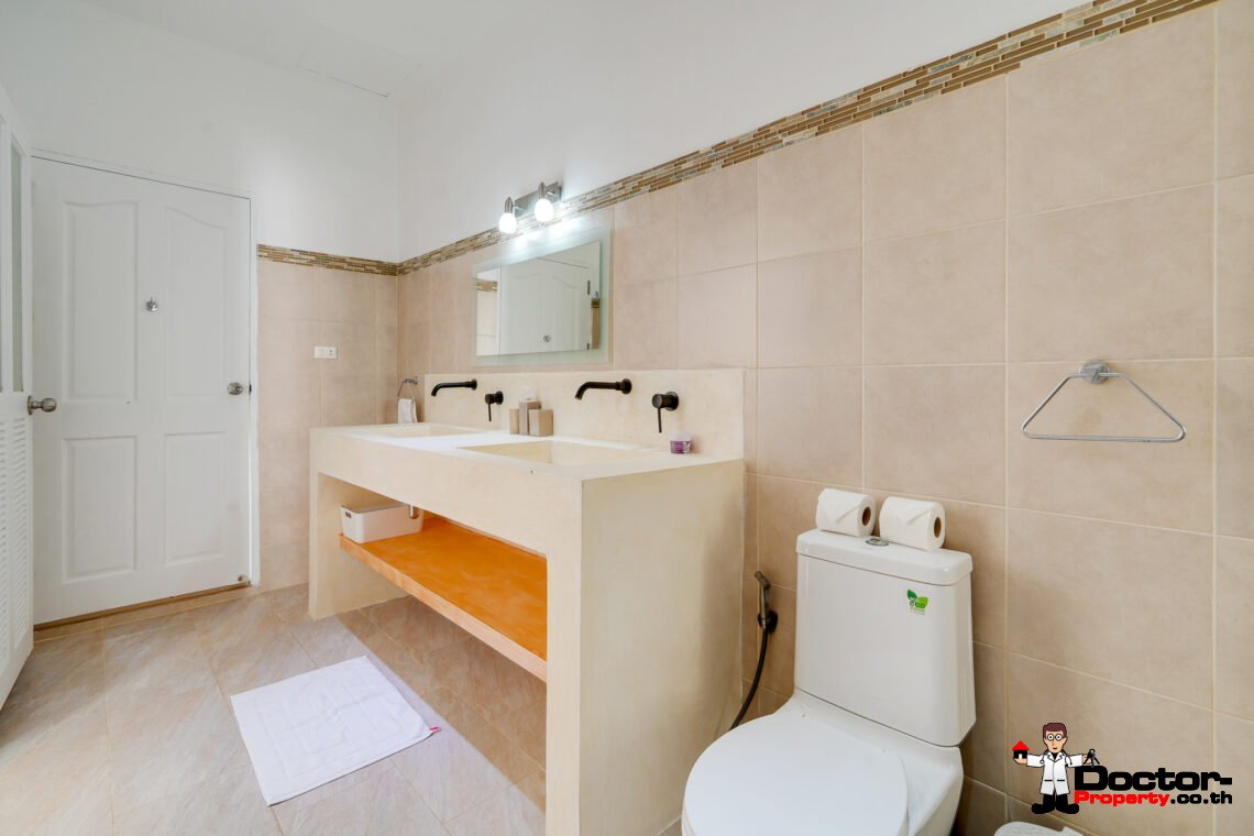 4+1 Bedroom Pool Villa with Sea View in Chaweng, Koh Samui – For Sale