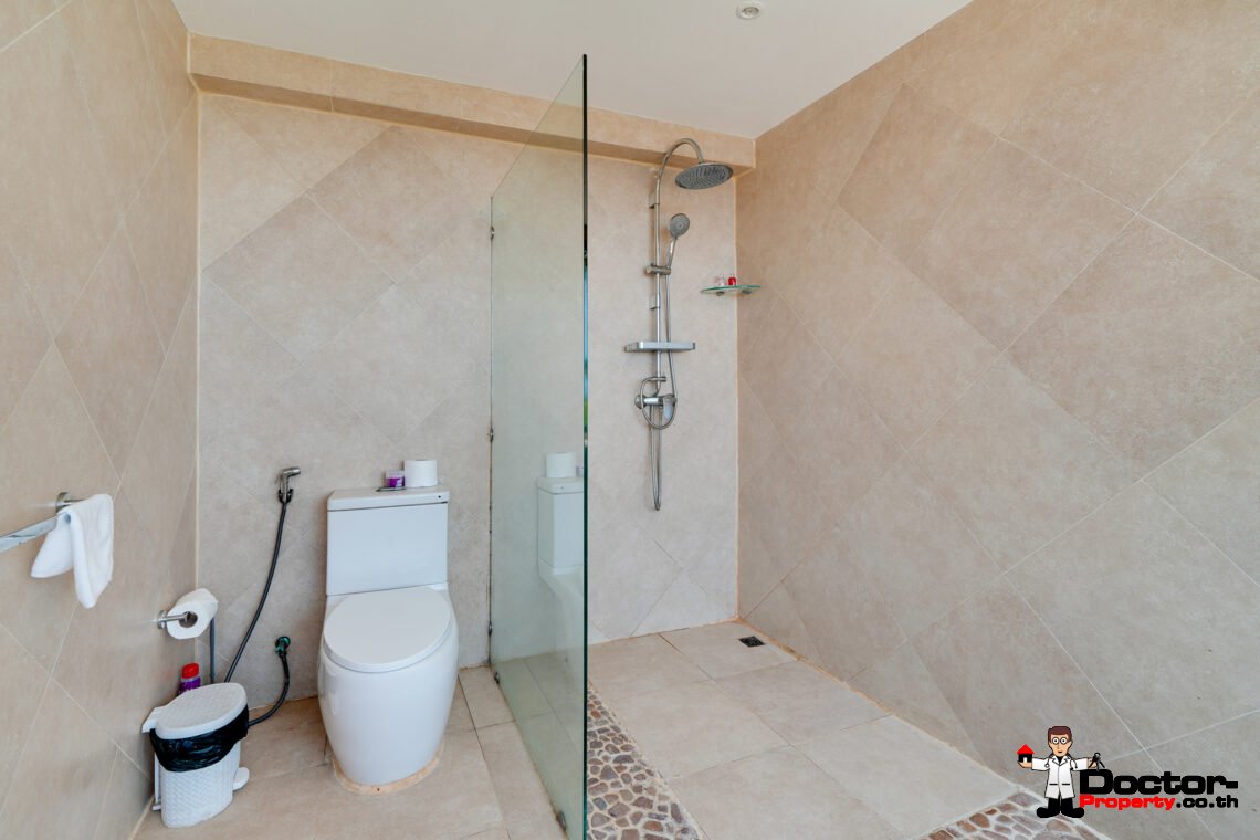 4+1 Bedroom Pool Villa with Sea View in Chaweng, Koh Samui – For Sale