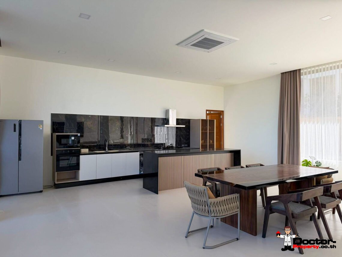 Luxury 3 Bedroom Pool Villa with Sea View in Chaweng, Koh Samui – For Sale