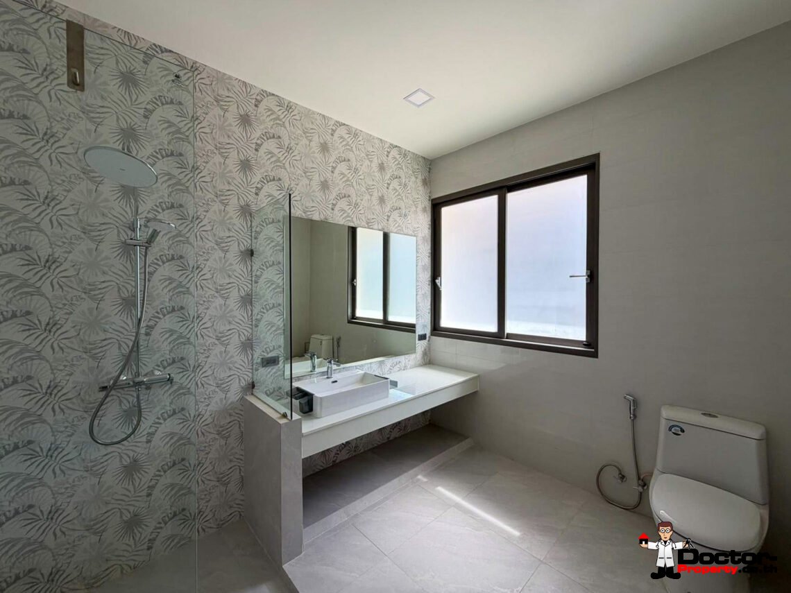 Luxury 3 Bedroom Pool Villa with Sea View in Chaweng, Koh Samui – For Sale