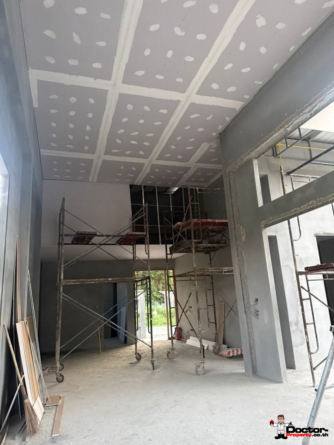 Modern 3 Bedroom Pool Villa in Mae Nam, Koh Samui – For Sale