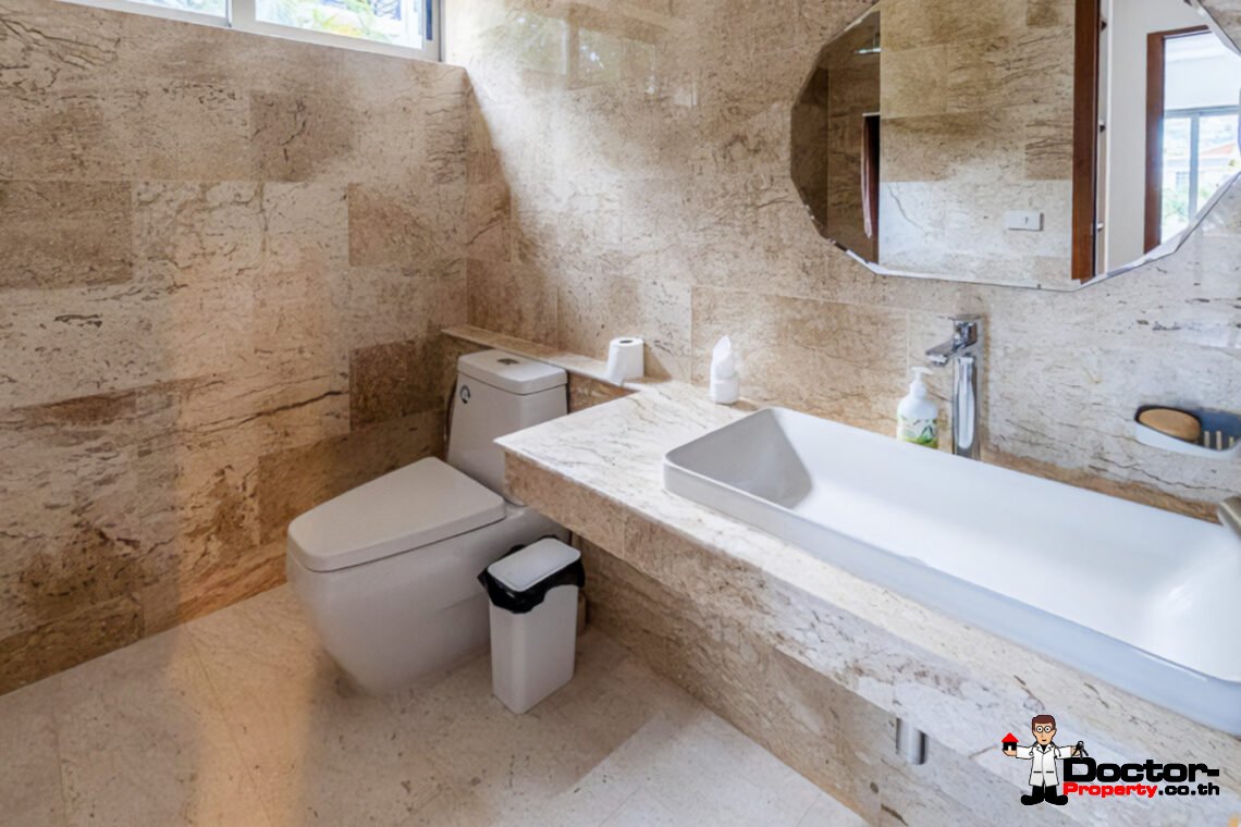 Modern 4 Bedroom Pool Villa in Chaweng, Koh Samui – For Sale