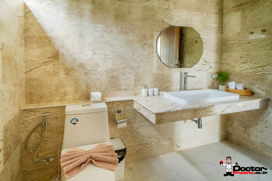 Modern 4 Bedroom Pool Villa in Chaweng, Koh Samui – For Sale