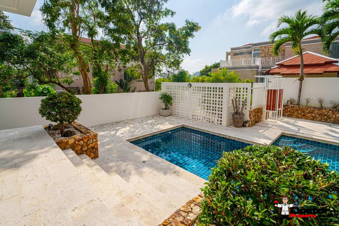 Modern 4 Bedroom Pool Villa in Chaweng, Koh Samui – For Sale