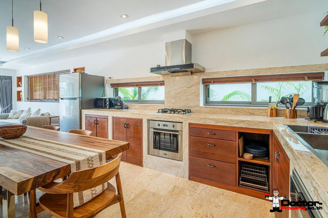 Modern 4 Bedroom Pool Villa in Chaweng, Koh Samui – For Sale