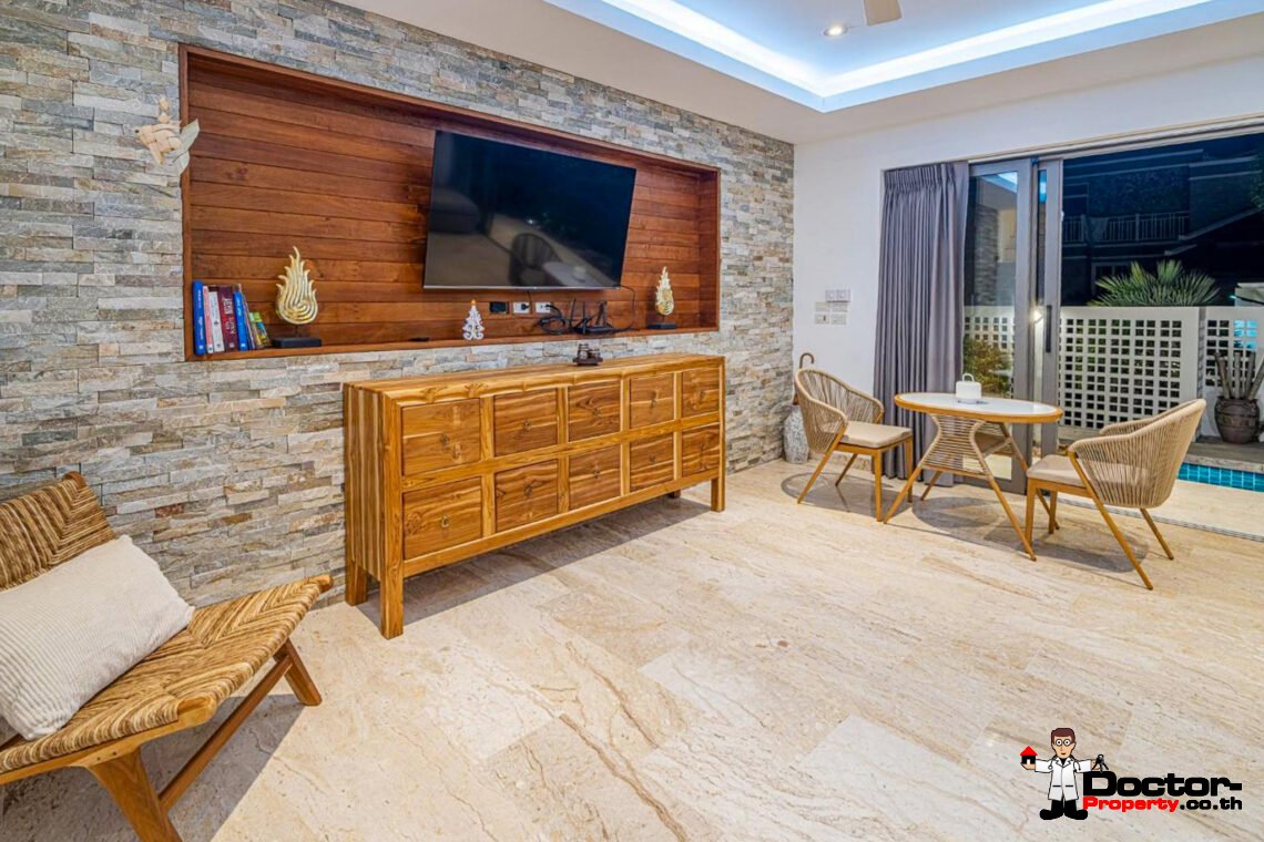 Modern 4 Bedroom Pool Villa in Chaweng, Koh Samui – For Sale
