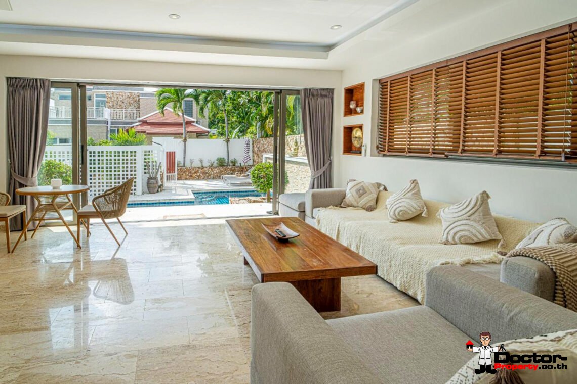 Modern 4 Bedroom Pool Villa in Chaweng, Koh Samui – For Sale