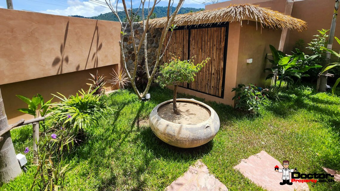 3 Bedroom Private Pool Villa with Balinese Style in Lamai, Koh Samui – For Sale