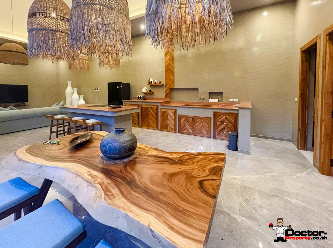 3 Bedroom Private Pool Villa with Balinese Style in Lamai, Koh Samui – For Sale