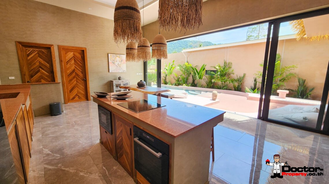 3 Bedroom Private Pool Villa with Balinese Style in Lamai, Koh Samui – For Sale