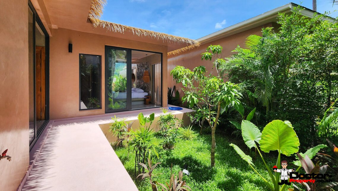 3 Bedroom Private Pool Villa with Balinese Style in Lamai, Koh Samui – For Sale