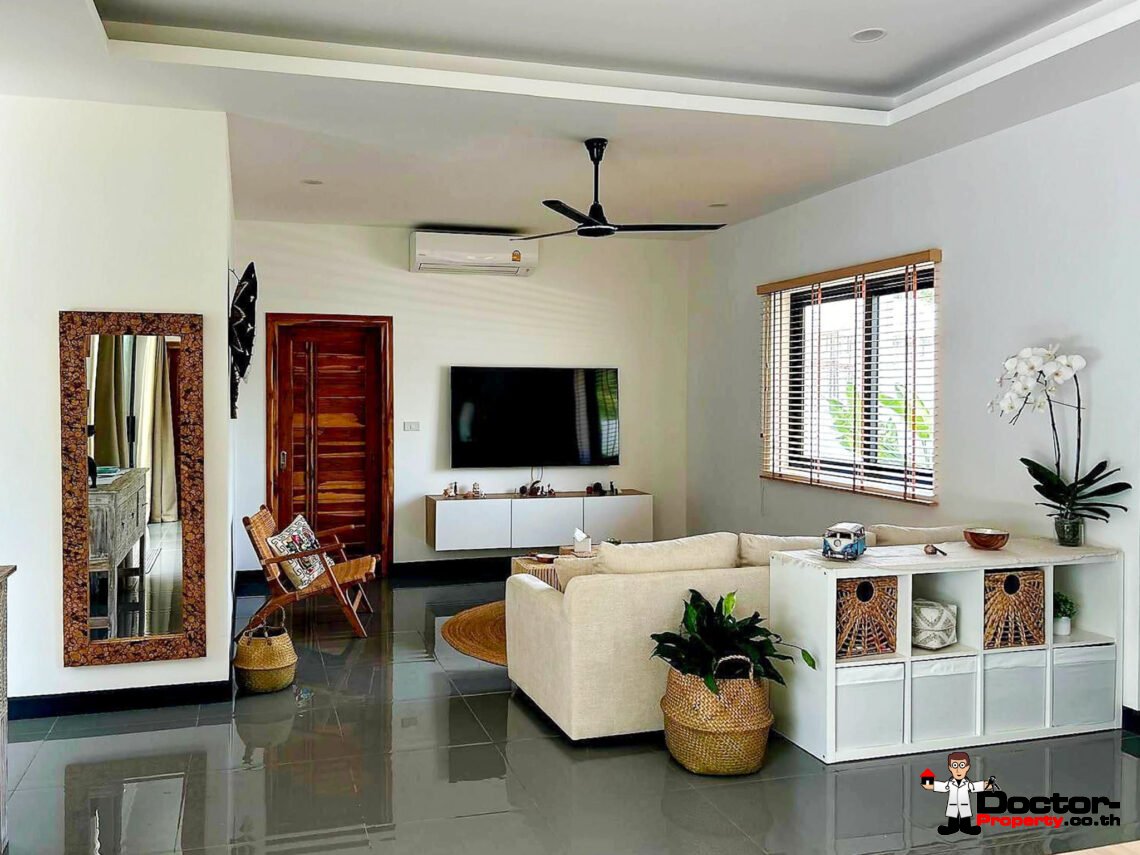 3 Bedroom Private Pool Villa with Spacious Garden in Lamai, Koh Samui – For Sale