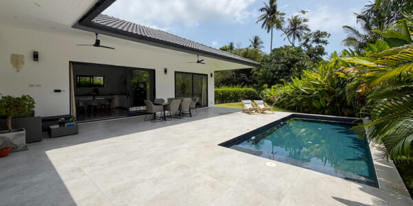 3 Bedroom Private Pool Villa with Spacious Garden in Lamai, Koh Samui – For Sale