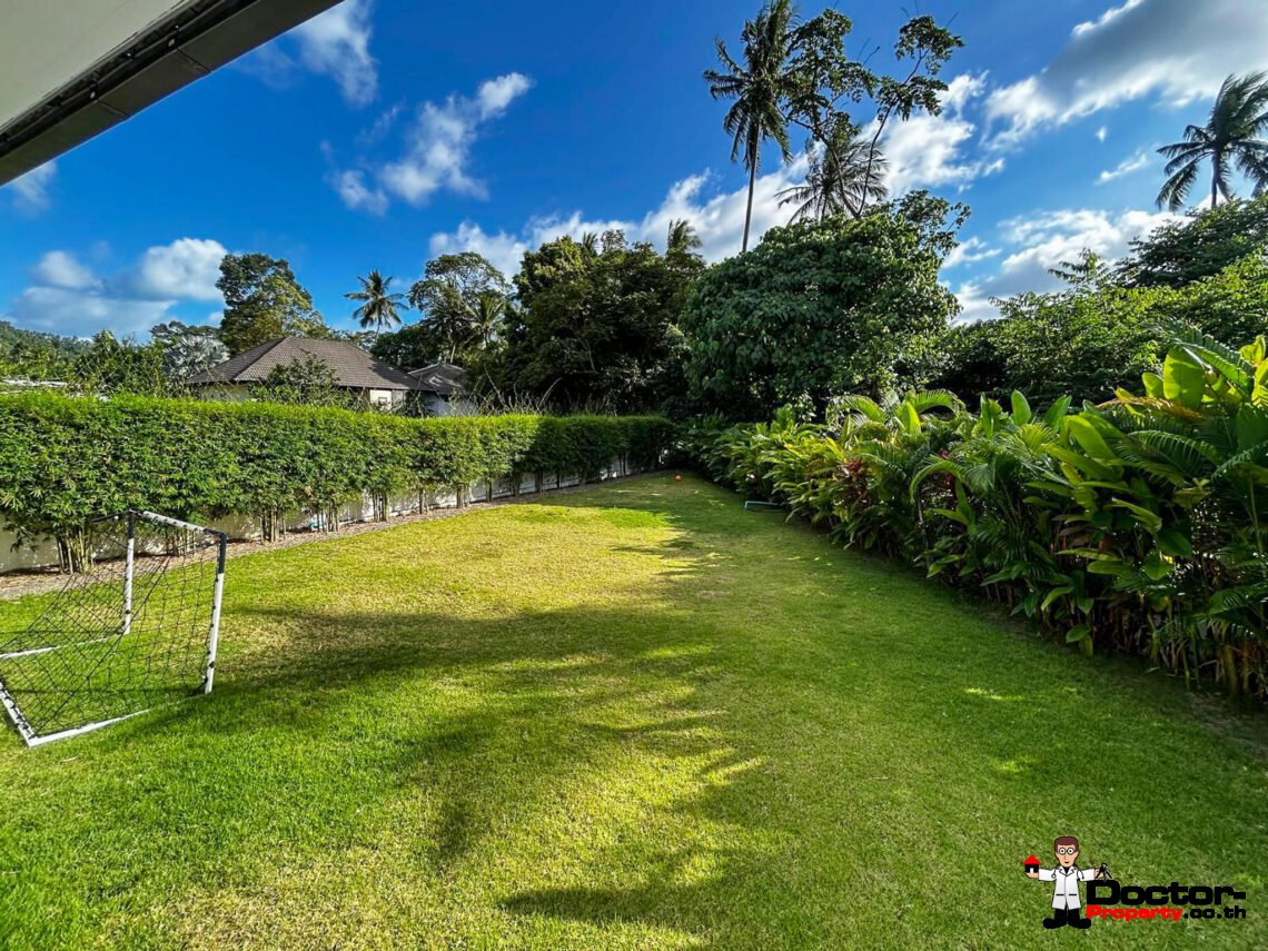 3 Bedroom Private Pool Villa with Spacious Garden in Lamai, Koh Samui – For Sale