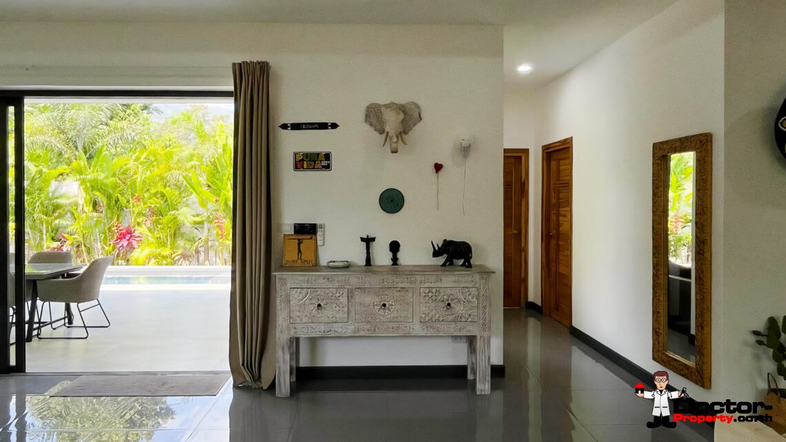 3 Bedroom Private Pool Villa with Spacious Garden in Lamai, Koh Samui – For Sale