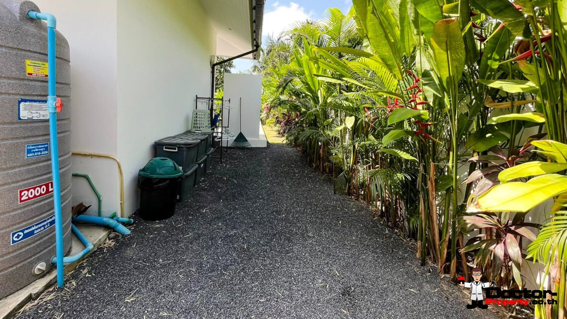 3 Bedroom Private Pool Villa with Spacious Garden in Lamai, Koh Samui – For Sale