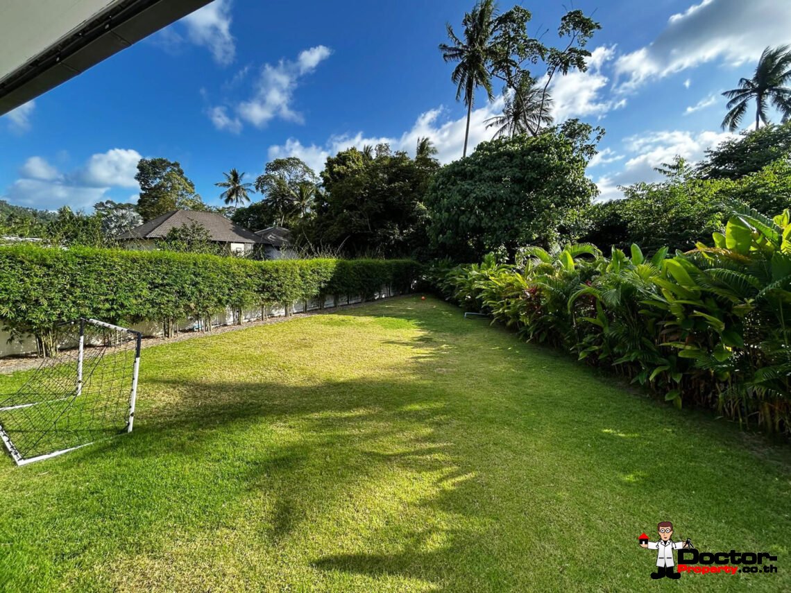 3 Bedroom Private Pool Villa with Spacious Garden in Lamai, Koh Samui – For Sale