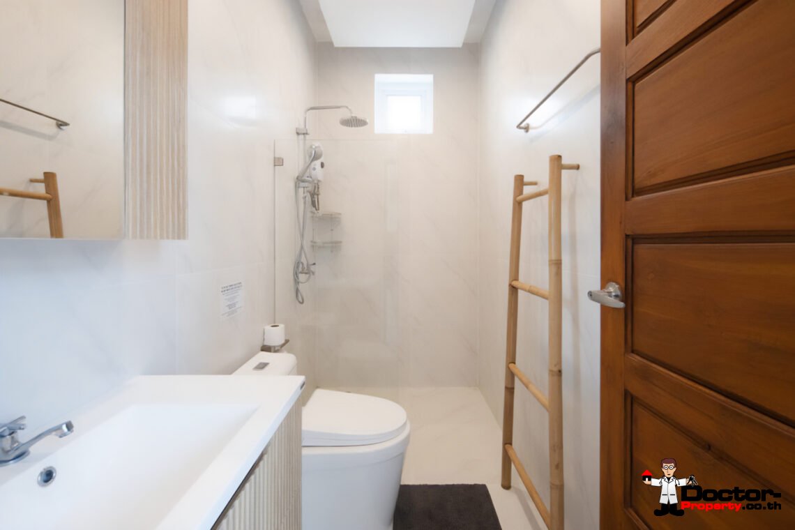 Stylish 3 Bedroom Private Pool Villa in Mae Nam, Koh Samui – For Sale