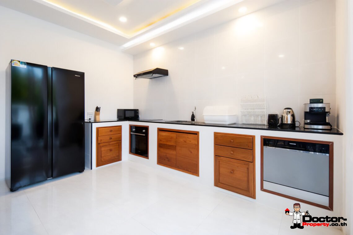 Stylish 3 Bedroom Private Pool Villa in Mae Nam, Koh Samui – For Sale